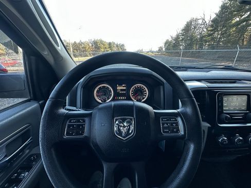 Used 2016 RAM 1500 Classic SLT w/ SLT Plus D￩cor Group image 11