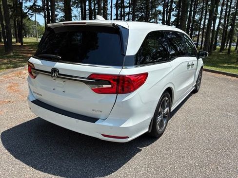 Used 2022 Honda Odyssey Elite image 3