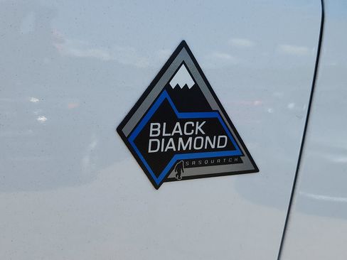 Used 2022 Ford Bronco Black Diamond w/ Sasquatch Package AWD/4WD image 31