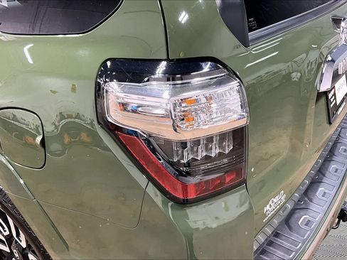 Certified 2022 Toyota 4Runner Limited AWD/4WD image 29