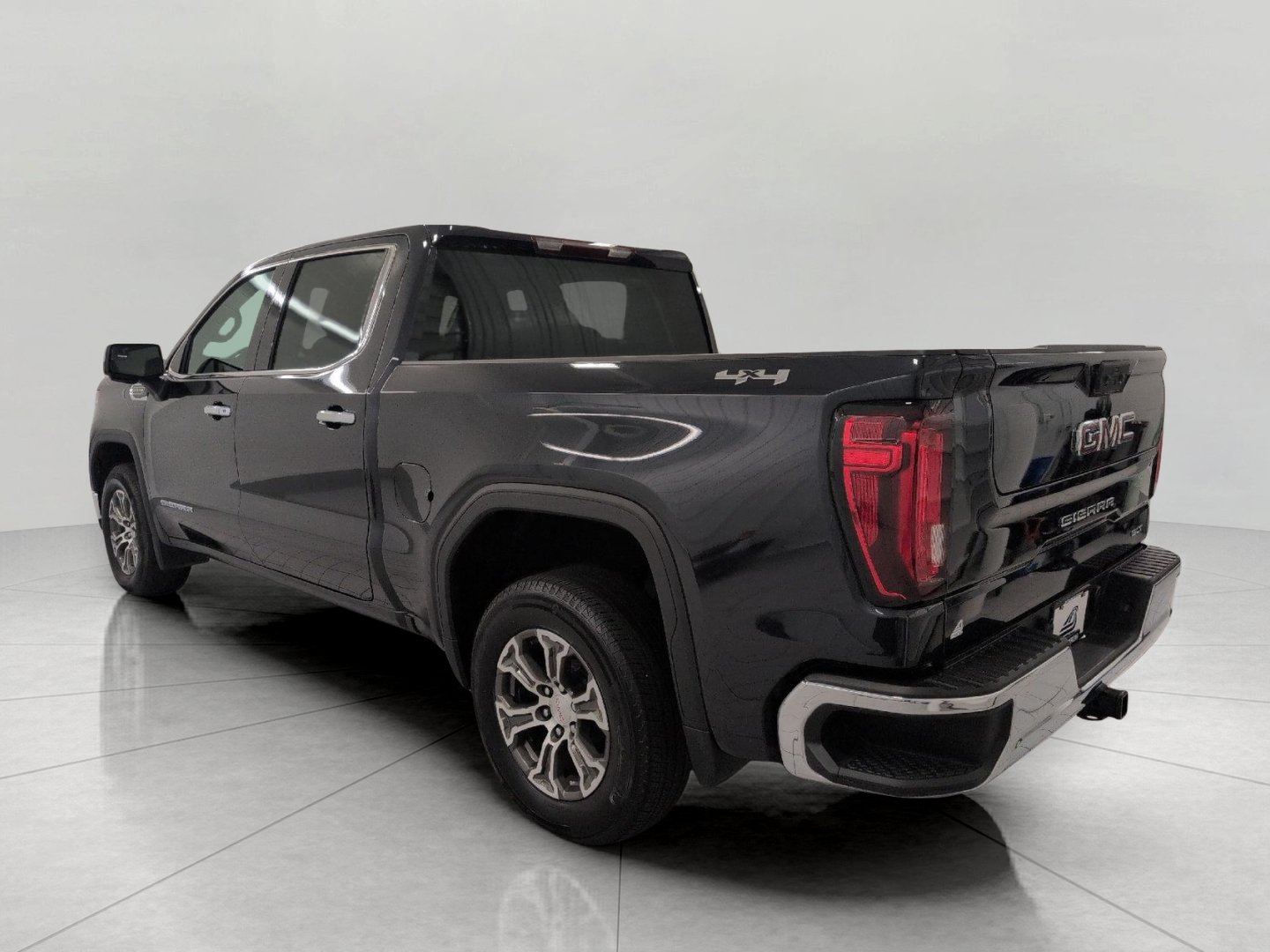 Used 2026 GMC Sierra 1500 SLT AWD/4WD image 20