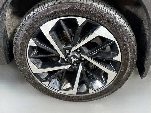 Used 2023 Mitsubishi Outlander SE AWD/4WD image 32