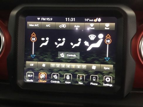 Used 2023 Jeep Wrangler Unlimited Rubicon w/ Cold Weather Group image 33