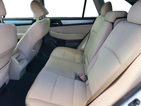 Used 2018 Subaru Outback 2.5i Premium AWD/4WD image 20