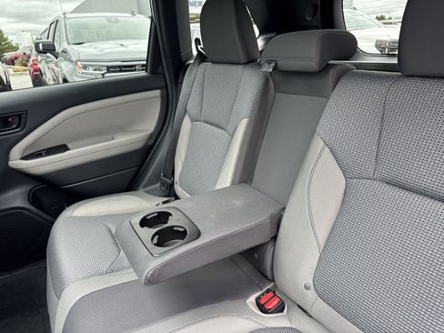 Used 2026 Subaru Forester Premium AWD/4WD image 24