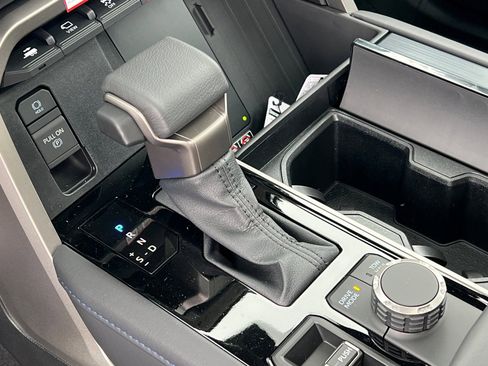 New 2026 Toyota Tundra Platinum image 22