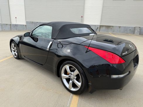 Used 2006 Nissan 350Z Grand Touring RWD image 13