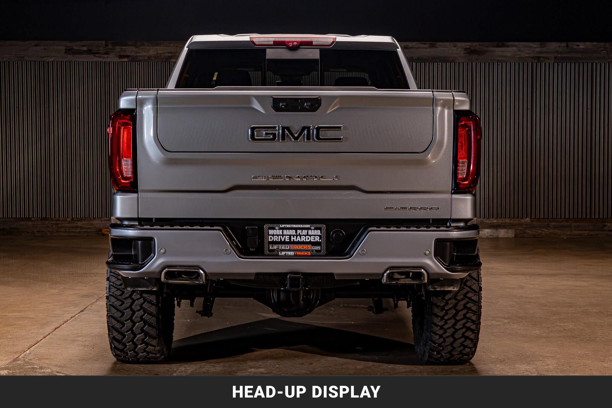 Used 2025 GMC Sierra 1500 Denali w/ Denali Reserve Package AWD/4WD image 8