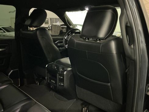 Used 2019 RAM 3500 Laramie image 13