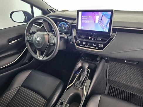 Used 2025 Toyota Corolla XSE FWD image 11