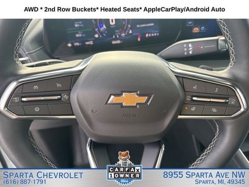 Used 2025 Chevrolet Traverse LT image 18