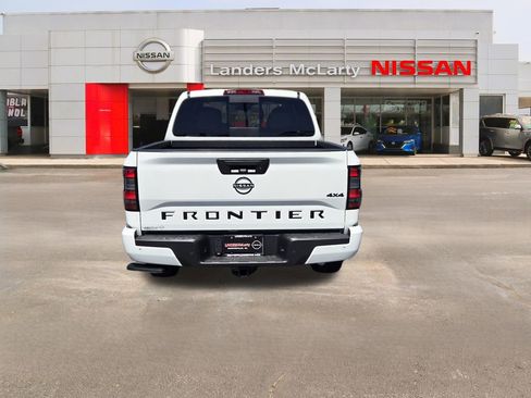 New 2026 Nissan Frontier SV w/ All-Weather Content Package AWD/4WD image 4