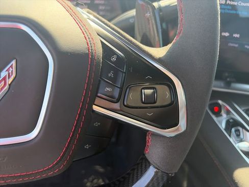 Used 2025 Chevrolet Corvette Z06 RWD image 25