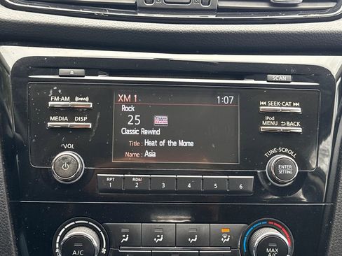 Used 2018 Nissan Rogue Sport S w/ S Appearance Package image 23