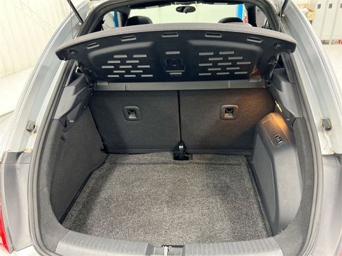 Used 2013 Volkswagen Beetle 2.0T image 22