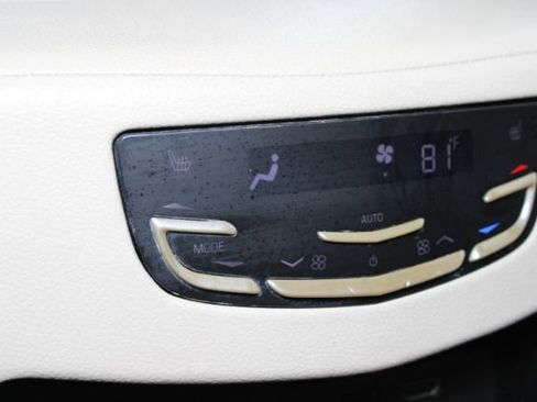 Used 2017 Cadillac Escalade Luxury image 30