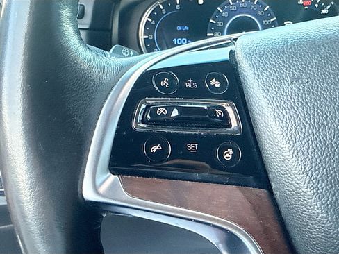Used 2016 Cadillac Escalade Luxury RWD image 39