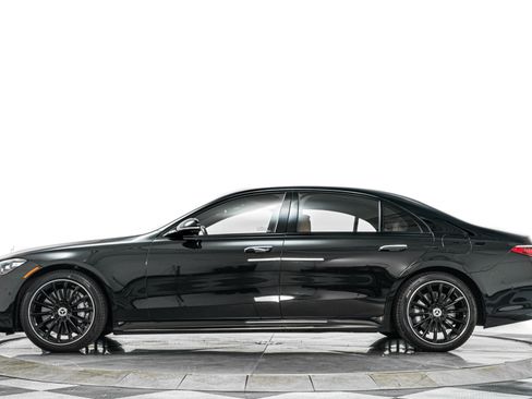 Used 2025 Mercedes-Benz S 580e 4MATIC Sedan image 6
