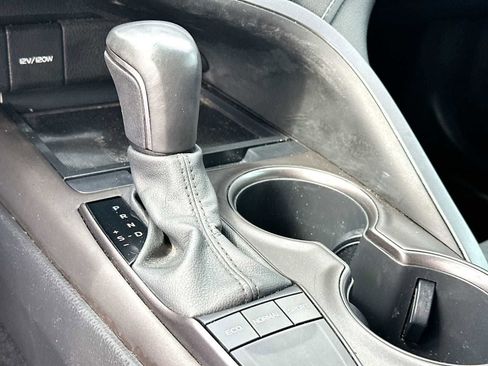 Used 2023 Toyota Camry SE image 21