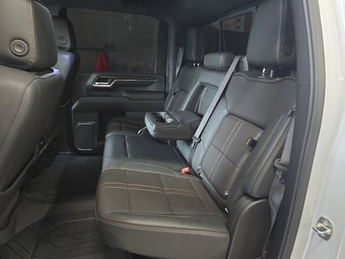 Used 2024 Chevrolet Silverado 2500 High Country w/ High Country Premium Package image 14