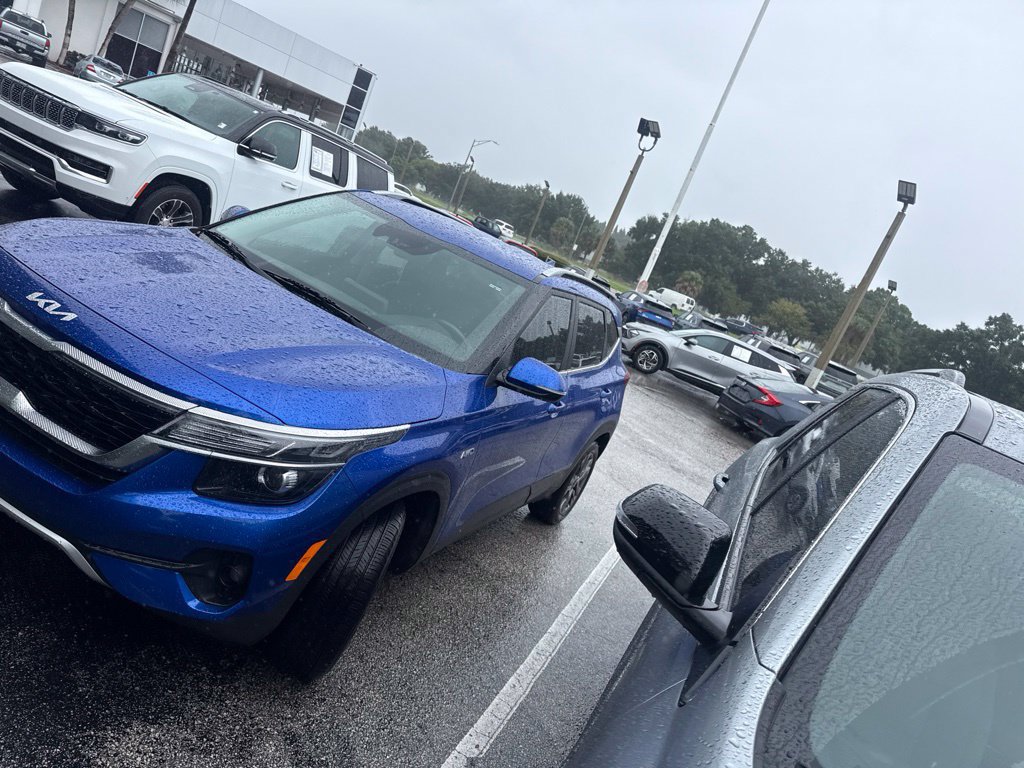 Used 2023 Kia Seltos S AWD/4WD image 14
