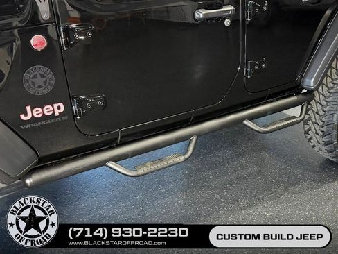 Used 2025 Jeep Wrangler Unlimited Rubicon AWD/4WD image 8