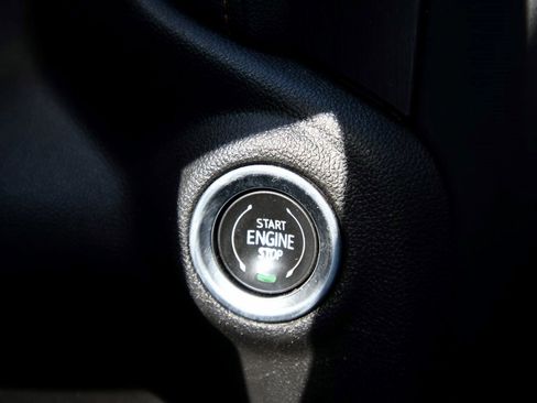 Certified 2021 GMC Sierra 1500 AT4 w/ AT4 Preferred Package image 22