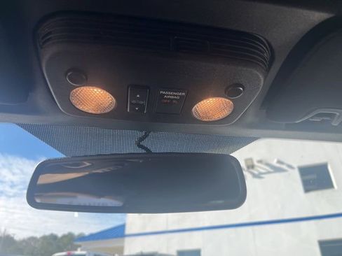 Used 2019 Ford Mustang Premium image 31