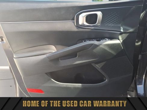 Used 2025 Kia Sorento S FWD image 12