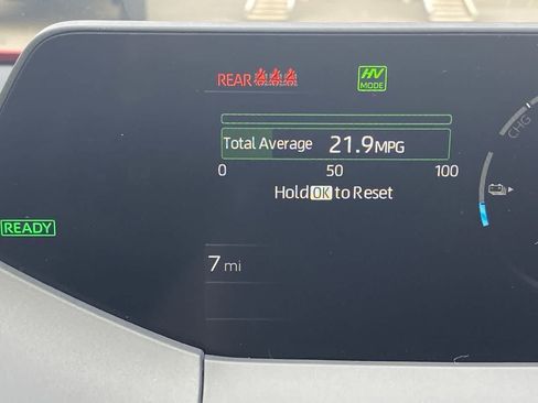 New 2026 Toyota Prius Plug-In Hybrid FWD image 15