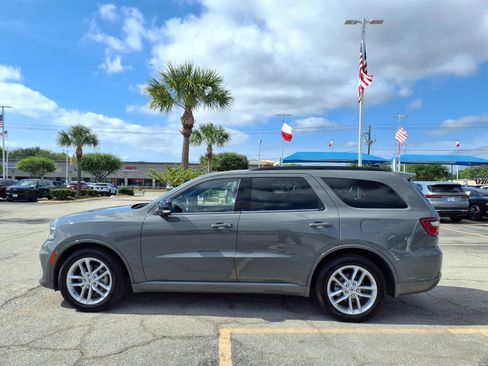 Used 2024 Dodge Durango GT RWD image 24