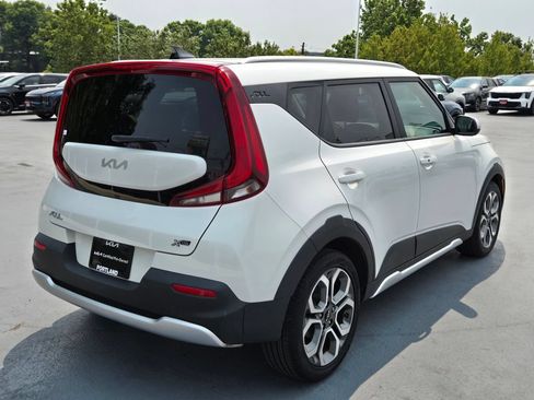 Certified 2022 Kia Soul X-Line FWD image 3