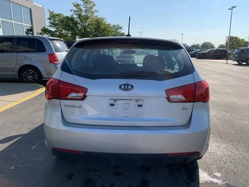 Used 2011 Kia Forte EX image 4