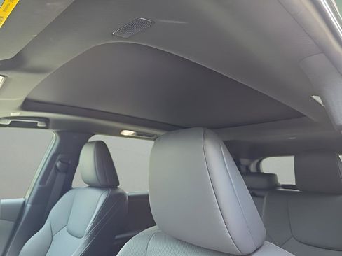 Used 2024 Lexus TX 350 AWD image 11