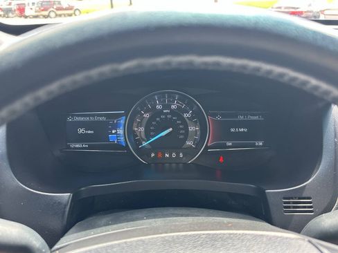 Used 2019 Ford Explorer XLT w/ Equipment Group 202A FWD image 16