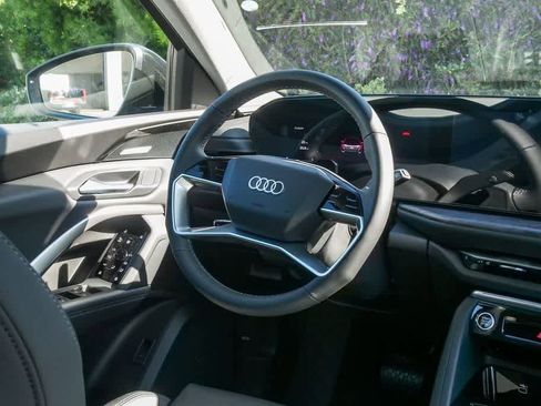 New 2025 Audi Q5 Premium Plus image 14