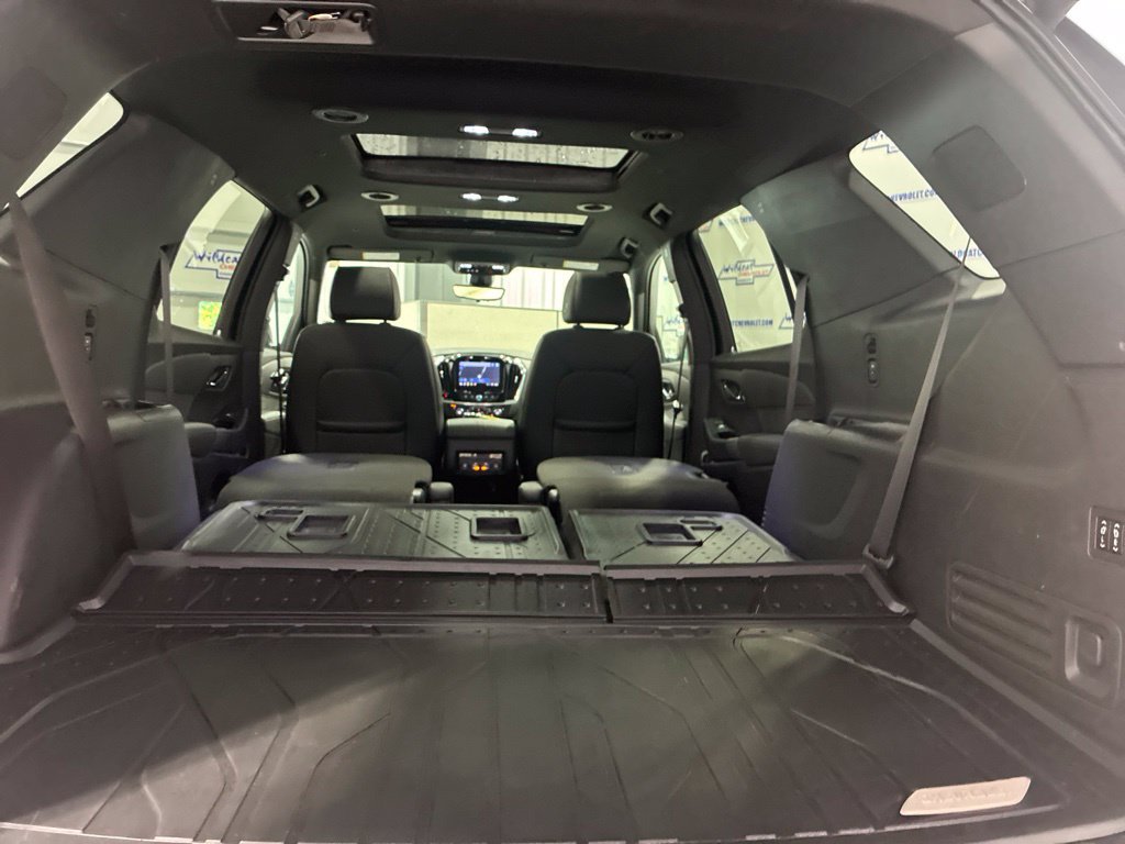 Used 2023 Chevrolet Traverse High Country w/ LPO, Floor Liner Package AWD/4WD image 44