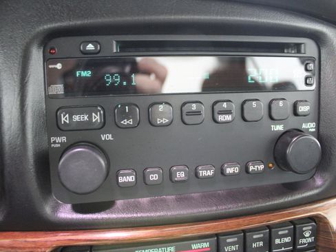 Used 2005 Buick Le Sabre Custom image 13