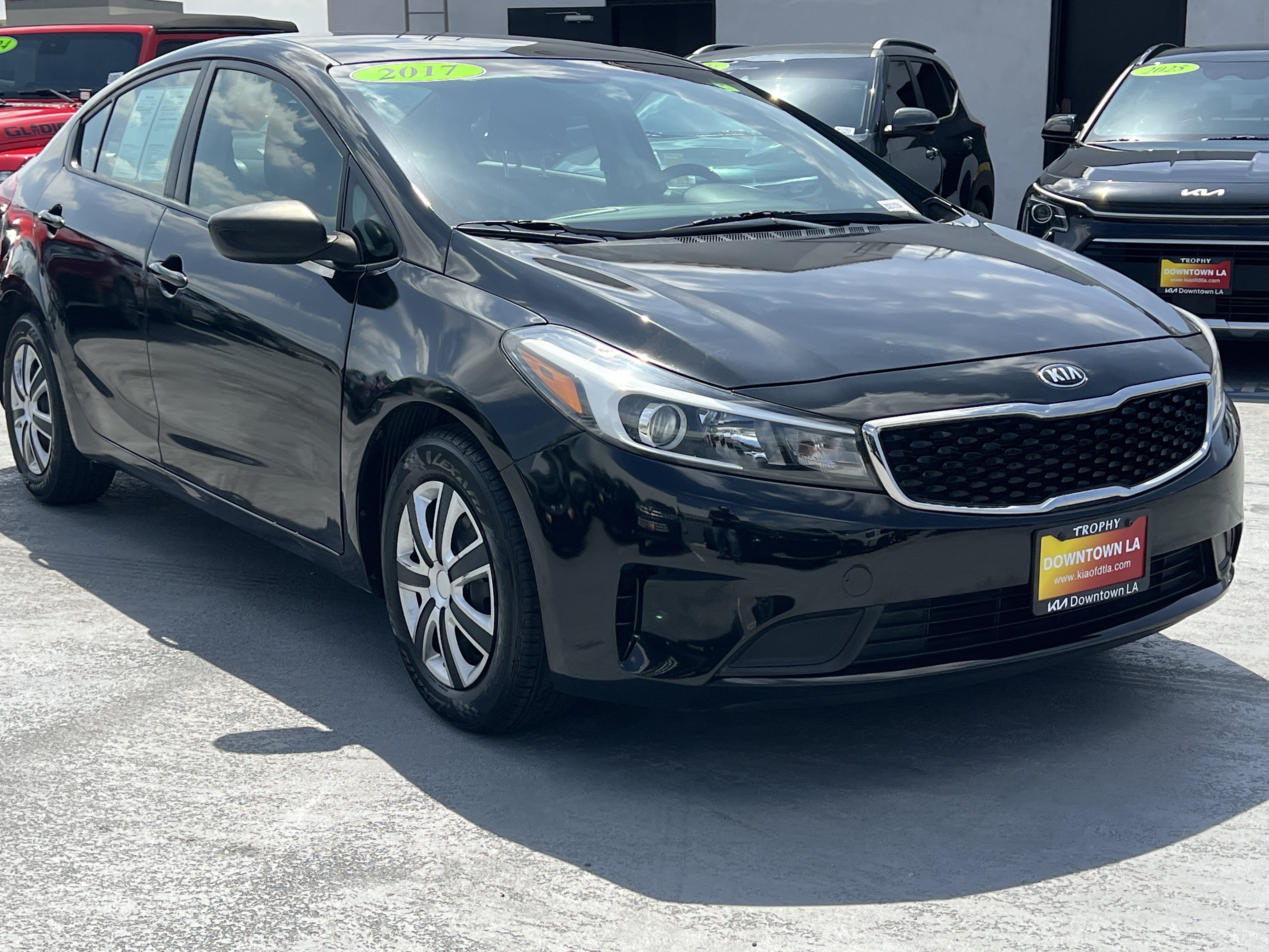 Used 2017 Kia Forte LX FWD image 11