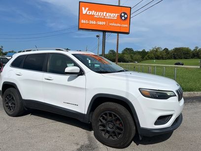 Used 2019 Jeep Cherokee Latitude w/ Popular Appearance Group