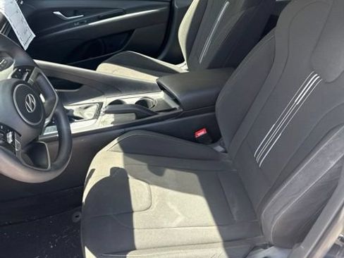 Used 2024 Hyundai Elantra SEL FWD image 7