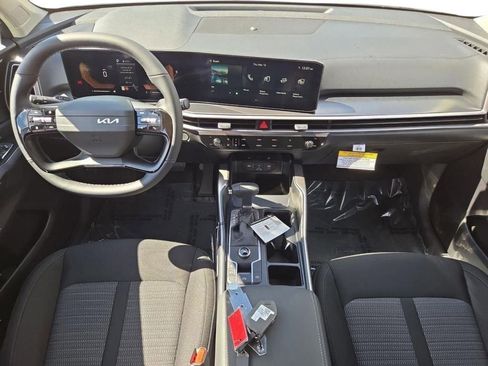 New 2026 Kia Sorento LX FWD image 19