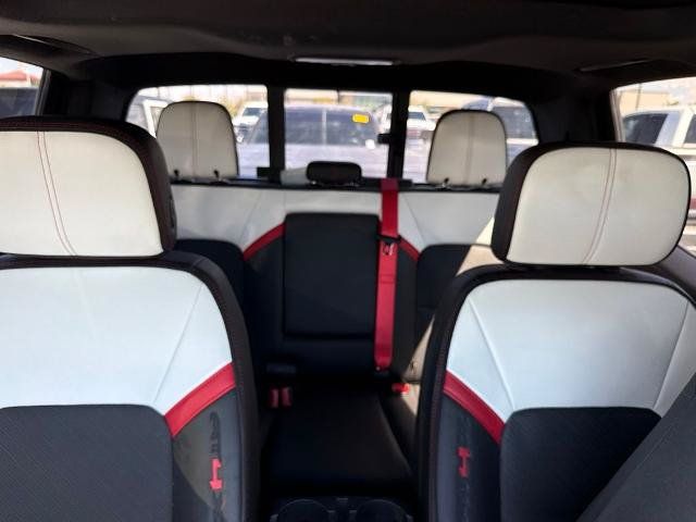 Used 2025 GMC Canyon AT4 w/ AT4X Package AWD/4WD image 12
