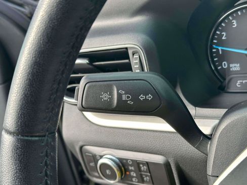 Used 2022 Ford Explorer XLT w/ Equipment Group 202A image 24