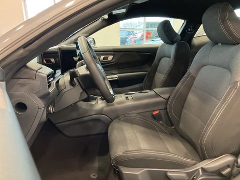 Used 2024 Ford Mustang Coupe image 10