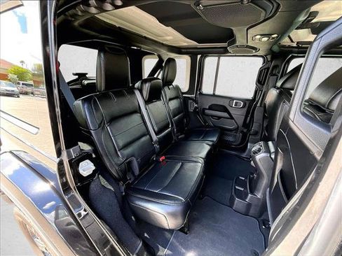 Used 2020 Jeep Wrangler Unlimited Sahara AWD/4WD image 26