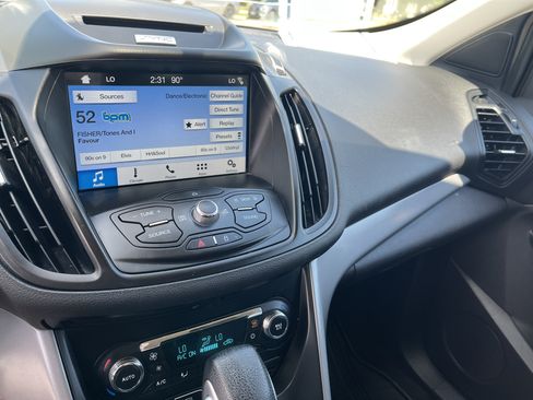 Used 2016 Ford Escape SE w/ Equipment Group 201A AWD/4WD image 13