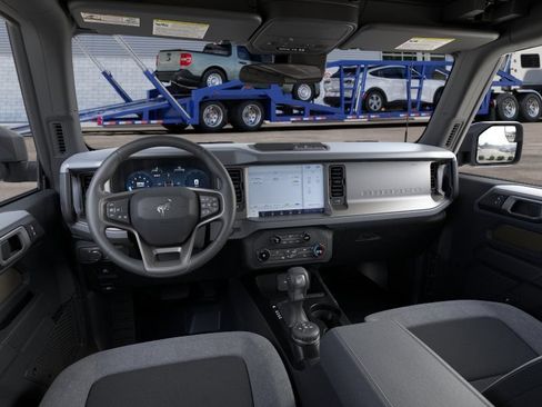 New 2026 Ford Bronco 2-Door AWD/4WD image 9