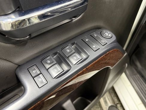 Used 2019 GMC Sierra 1500 SLE w/ SLE Value Package image 17