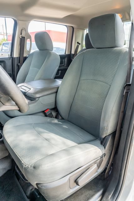 Used 2018 RAM 2500 Tradesman w/ Chrome Appearance Group AWD/4WD image 19